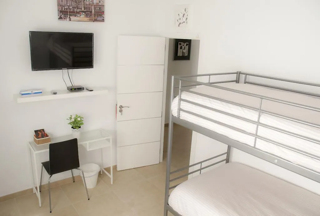 Sunnylivings Hotel Seville 3*,