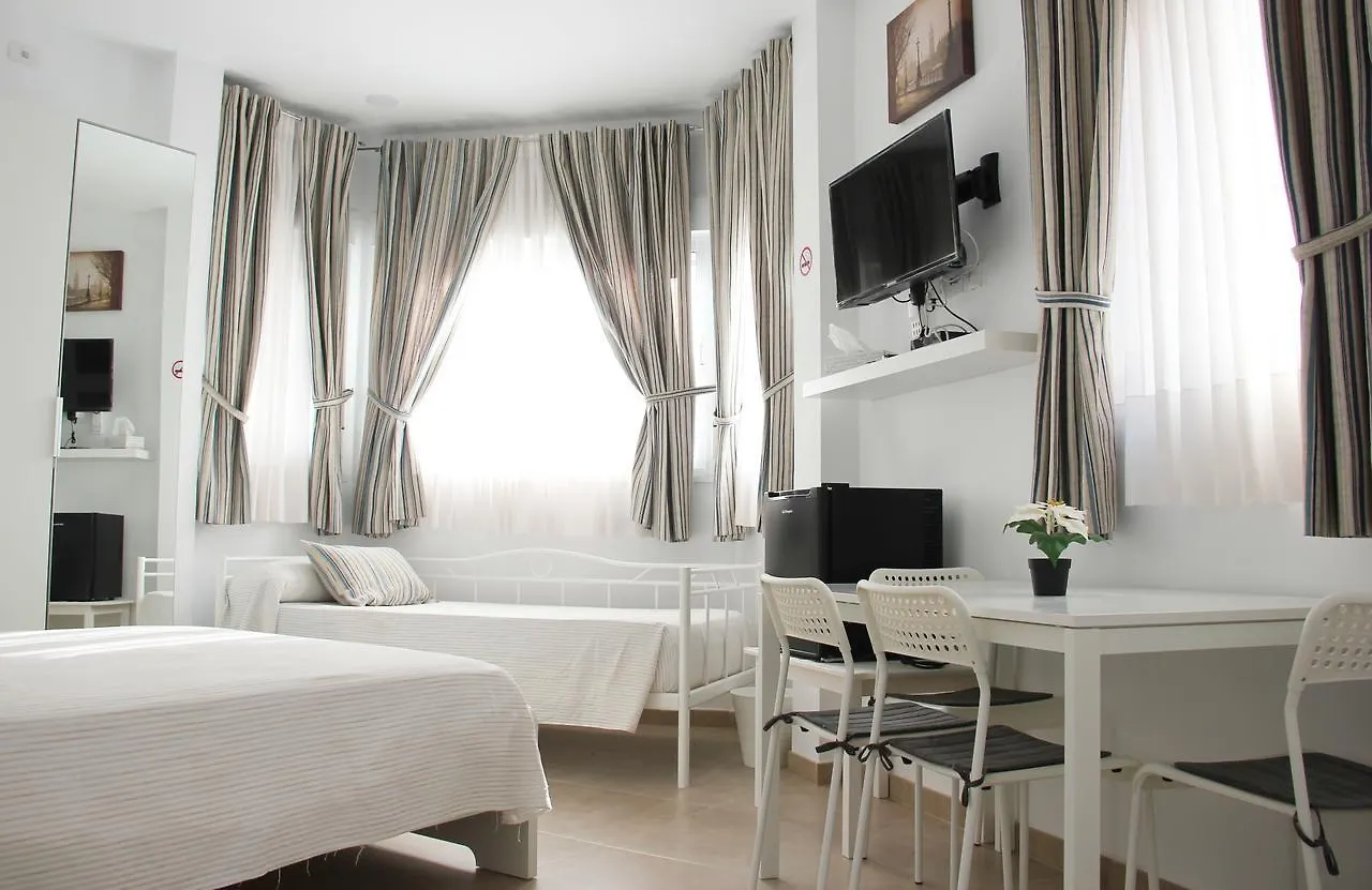 Sunnylivings Hotel Seville Guest house