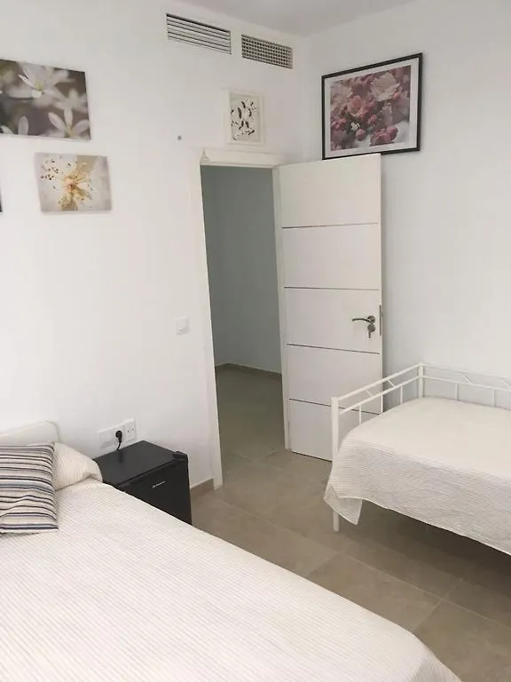 *** בית הארחה מלון סביליה Sunnylivings ספרד